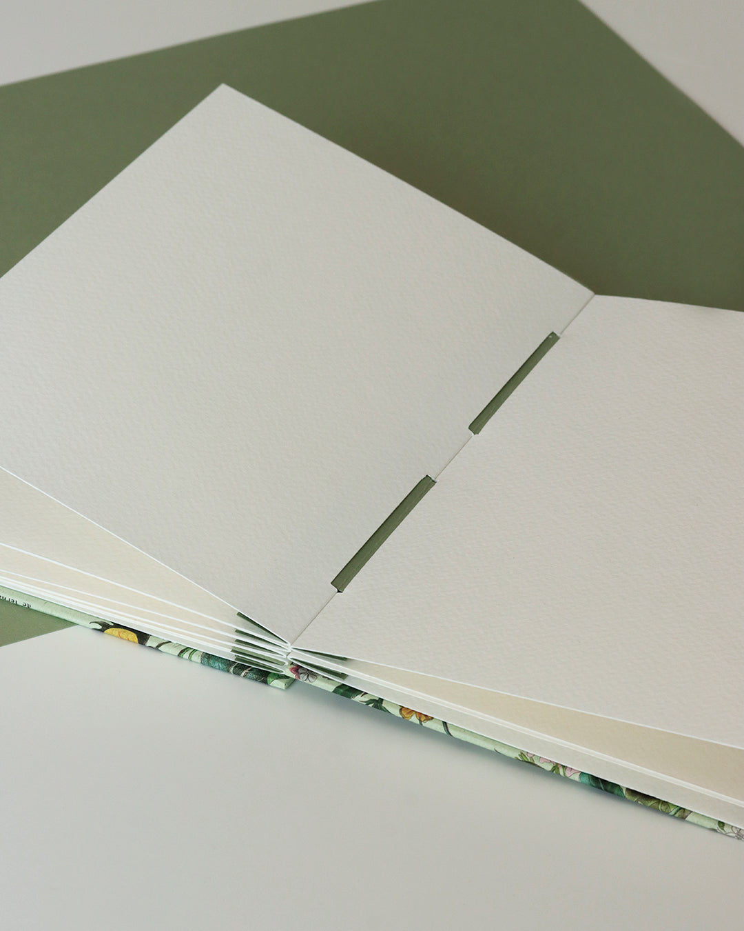 Quaderno A5 botanico Acquarello e Collage Bouganvillea