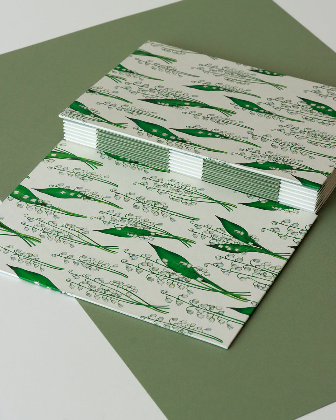 Quaderno A5 botanico Acquarello e Collage Mughetti