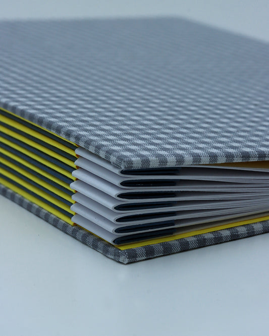 Ricettario formato A5, quadretti grigi e bianchi