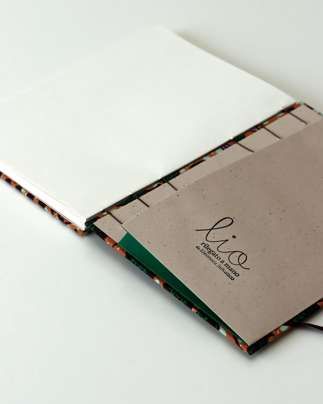 Quaderno A5 wax africano cerchio verde (elastico e busta)