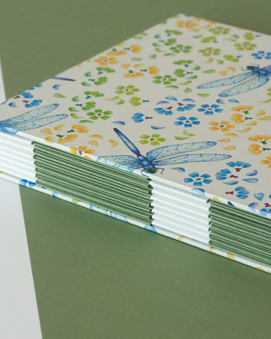 Quaderno A5 botanico Acquarello e Collage Libellule