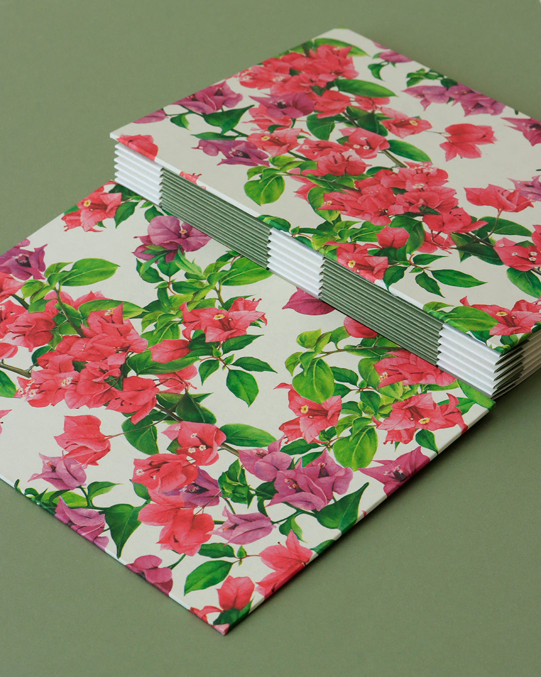 Quaderno A5 botanico Acquarello e Collage Bouganvillea