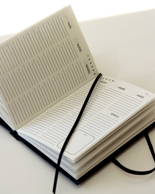 Agenda tascabile perpetua A6, fiori ricamati su jeans