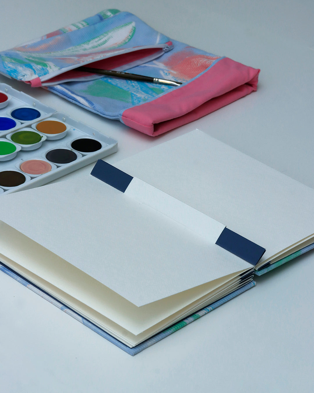 Quaderno Acquarello (Fabriano 1264, 25% cotone) fiore pennellato, azzurro