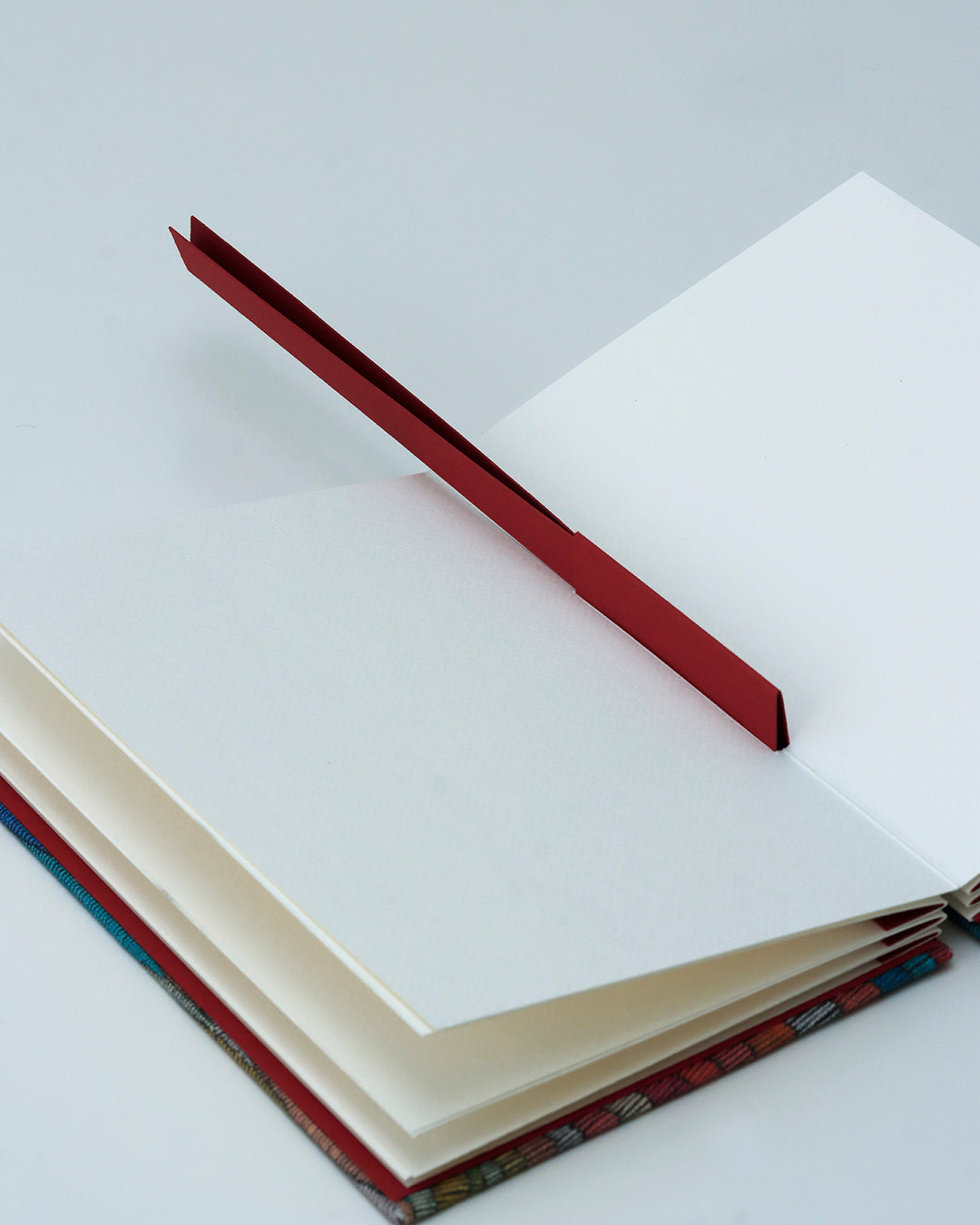 Quaderno Acquarello (Fabriano 1264, 25% cotone) onde, rosso