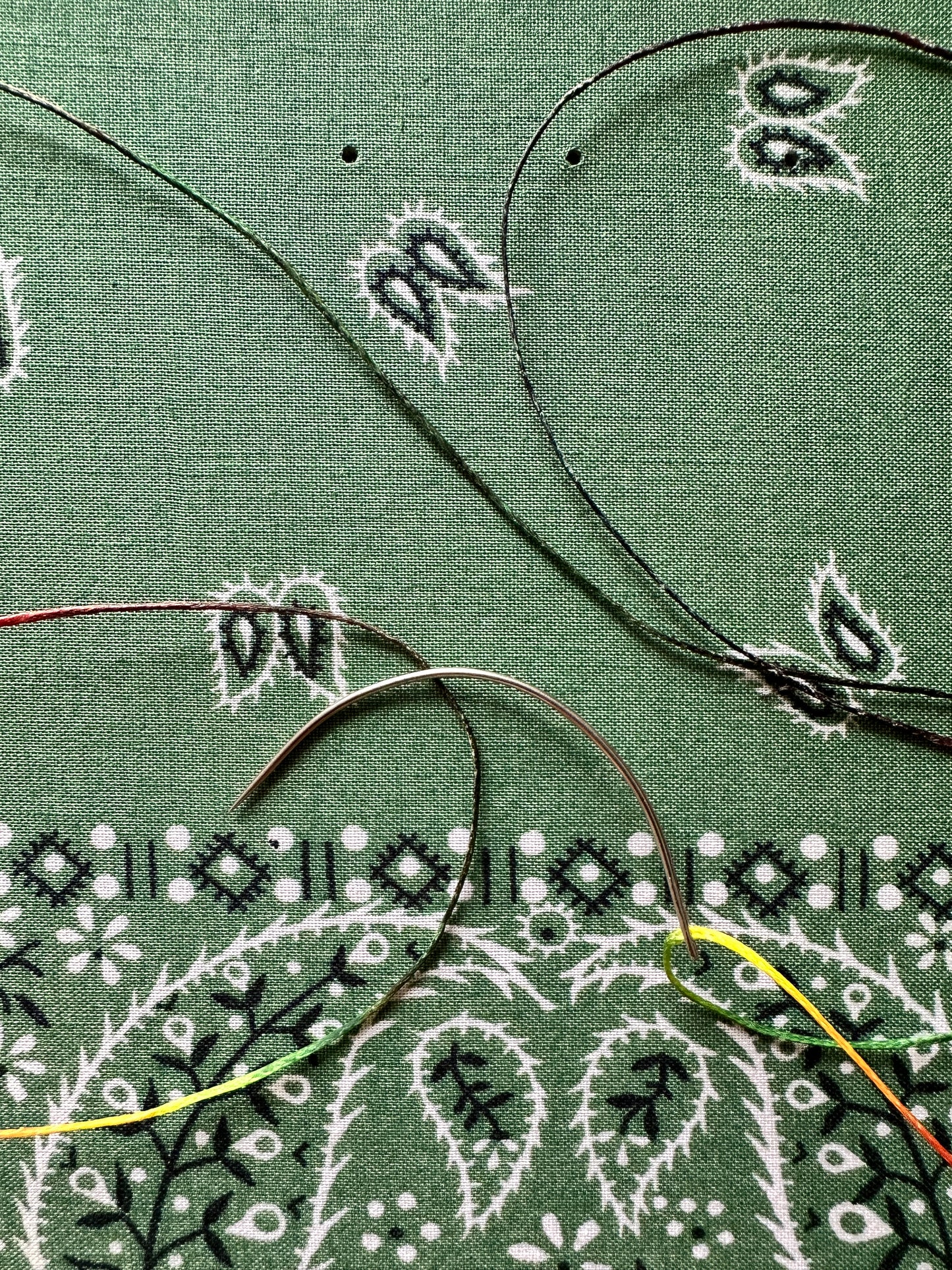 Quaderno disegno mixed media bandana verde scuro