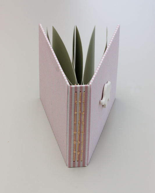 Album piccolo fotografia | bomboniera | cucitura esposta sul dorso rigido | elefantino