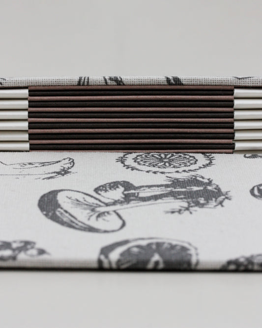 Ricettario formato A6, figure grigie