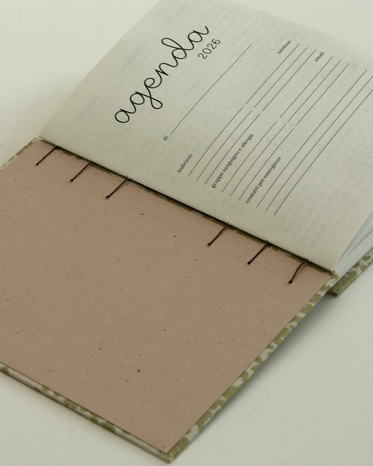 Agenda 2026 pois dorati (mix copta e francese con elastico)