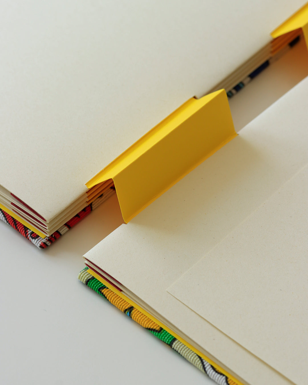 Ricettario formato A5 agrumi, maioliche blu, verde, giallo e rosso
