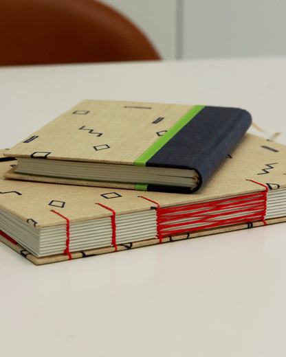 Agenda 2026 geometria minimale (mix copta e francese con elastico e busta)