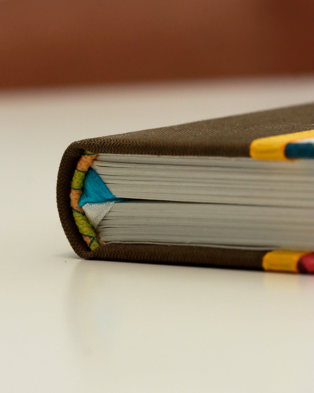 Agenda 2026 geometrie colorate (dorso arrotondato con elastico)