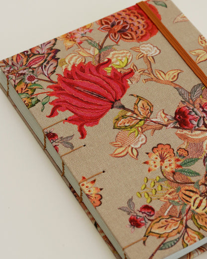 Agenda 2026 floreale arabesca (copta con elastico e busta)