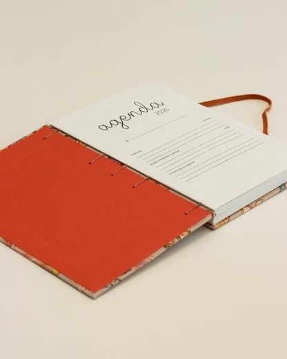 Agenda 2026 floreale arabesca (copta con elastico e busta)