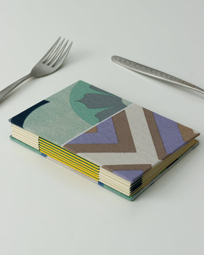 Ricettario formato A6, carta agrumi, rilegatura australiana, piastrelle colorate verde acqua blu, bianco, beige, grigio, lilla