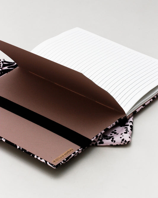 Quaderno Scrittura Creativa (rigato) rosa nera