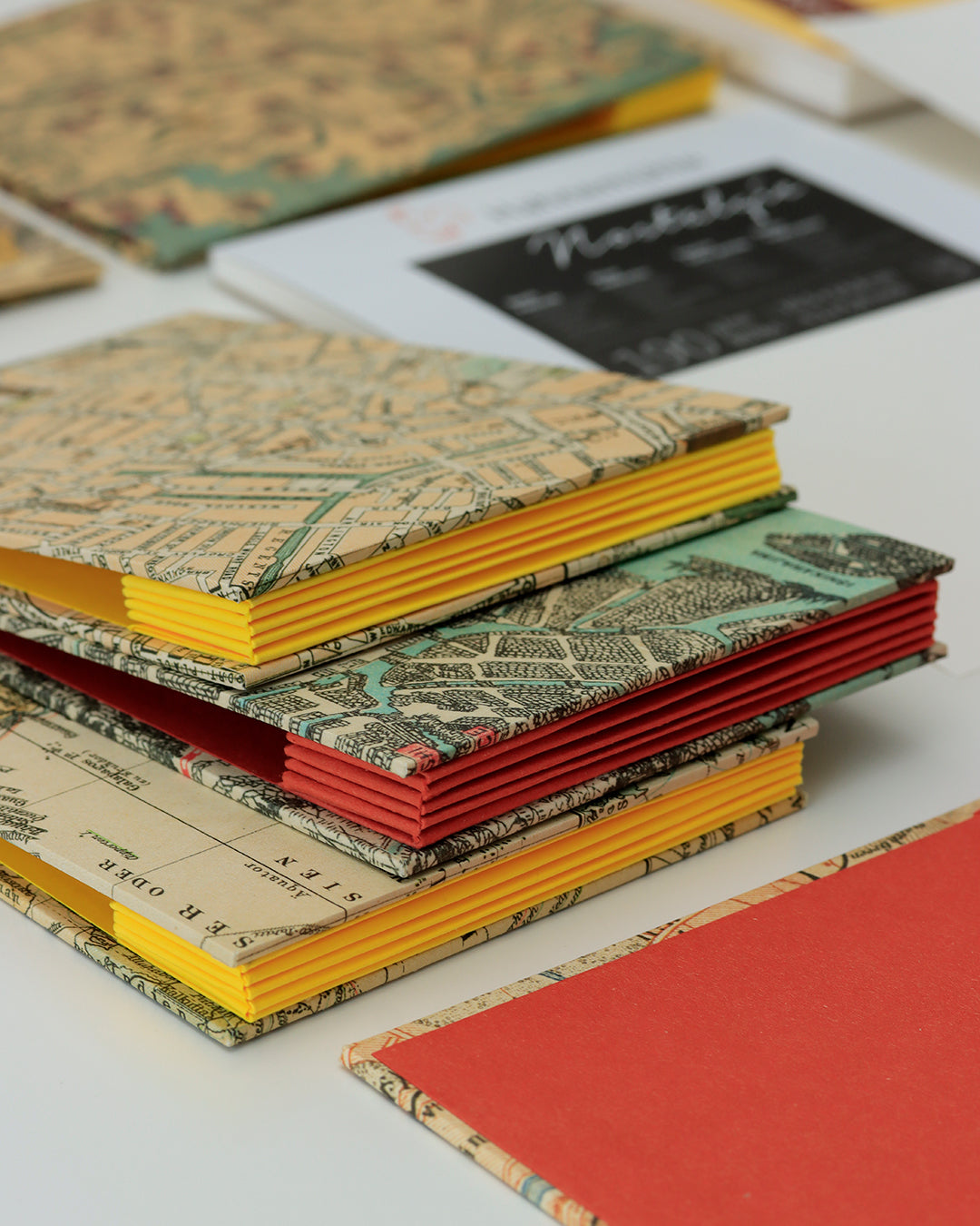 Album cartoline (illustrate) con mappa vintage Parigi 1922