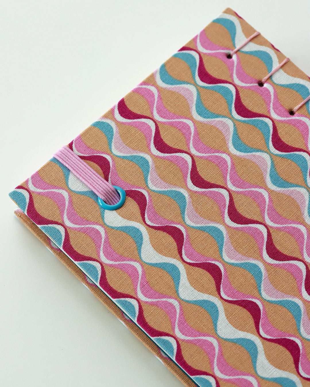 Agenda delle ricorrenze righe ondulate rosa (mix-copta francese con elastico)