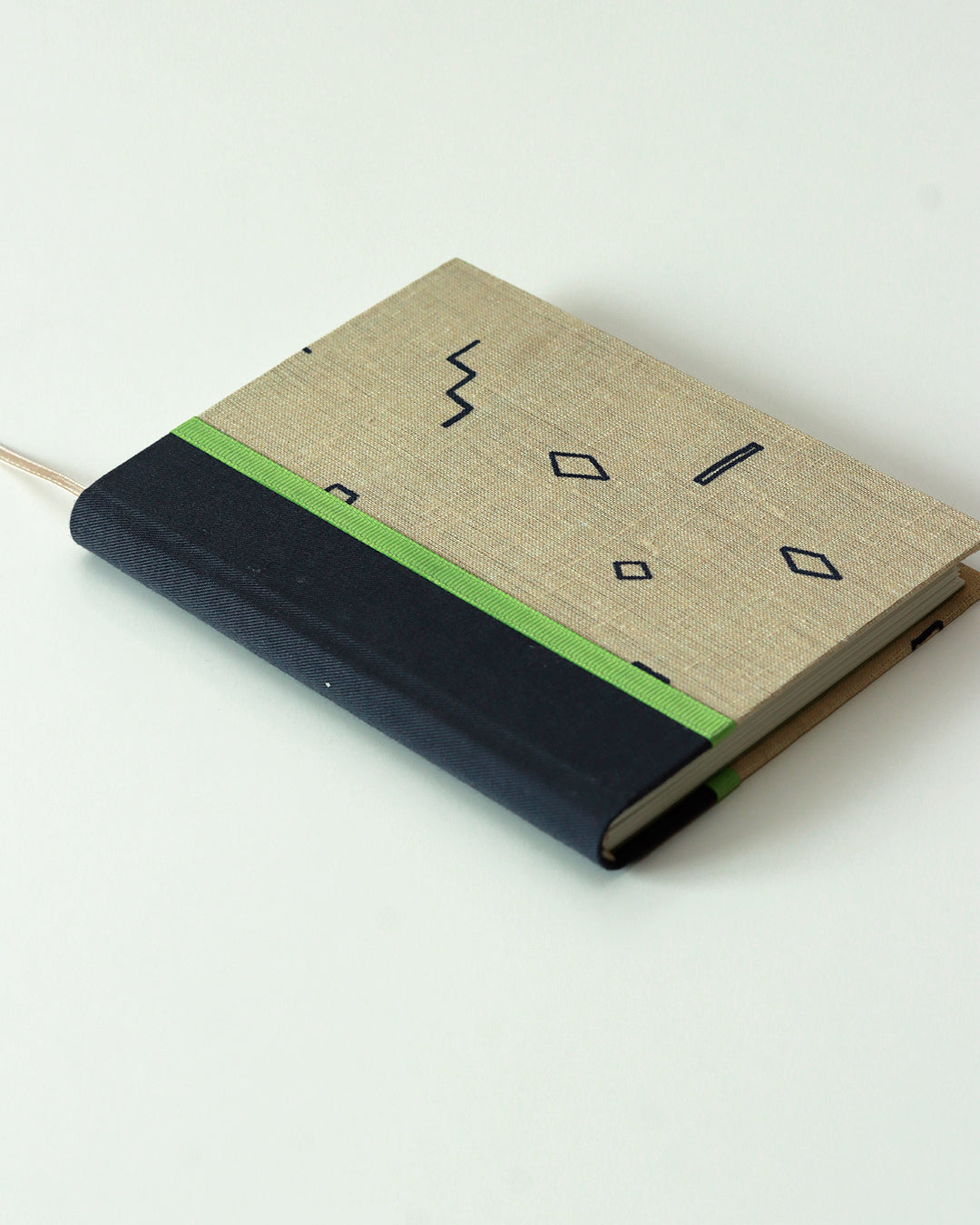 Agendina 2026 geometria minimale (dorso arrotondato)