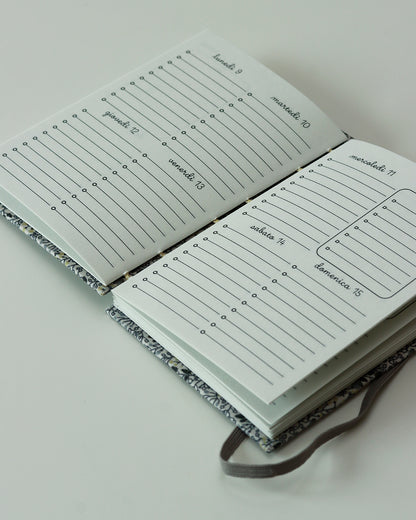 Agendina 2026 fiorellini grigi (copta con elastico)