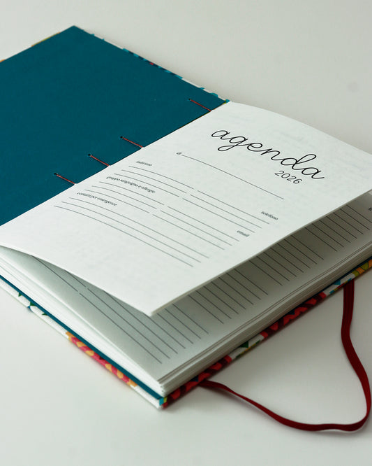 Agenda 2026 geometrie colorate (copta con elastico)