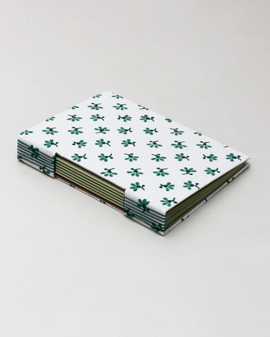Album primavera fiori bianco & verde