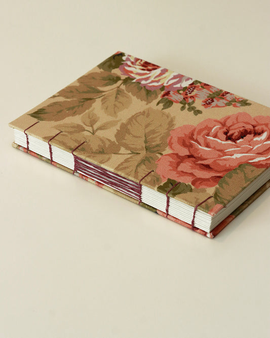 Agenda 2026 rose (mix copta e francese )