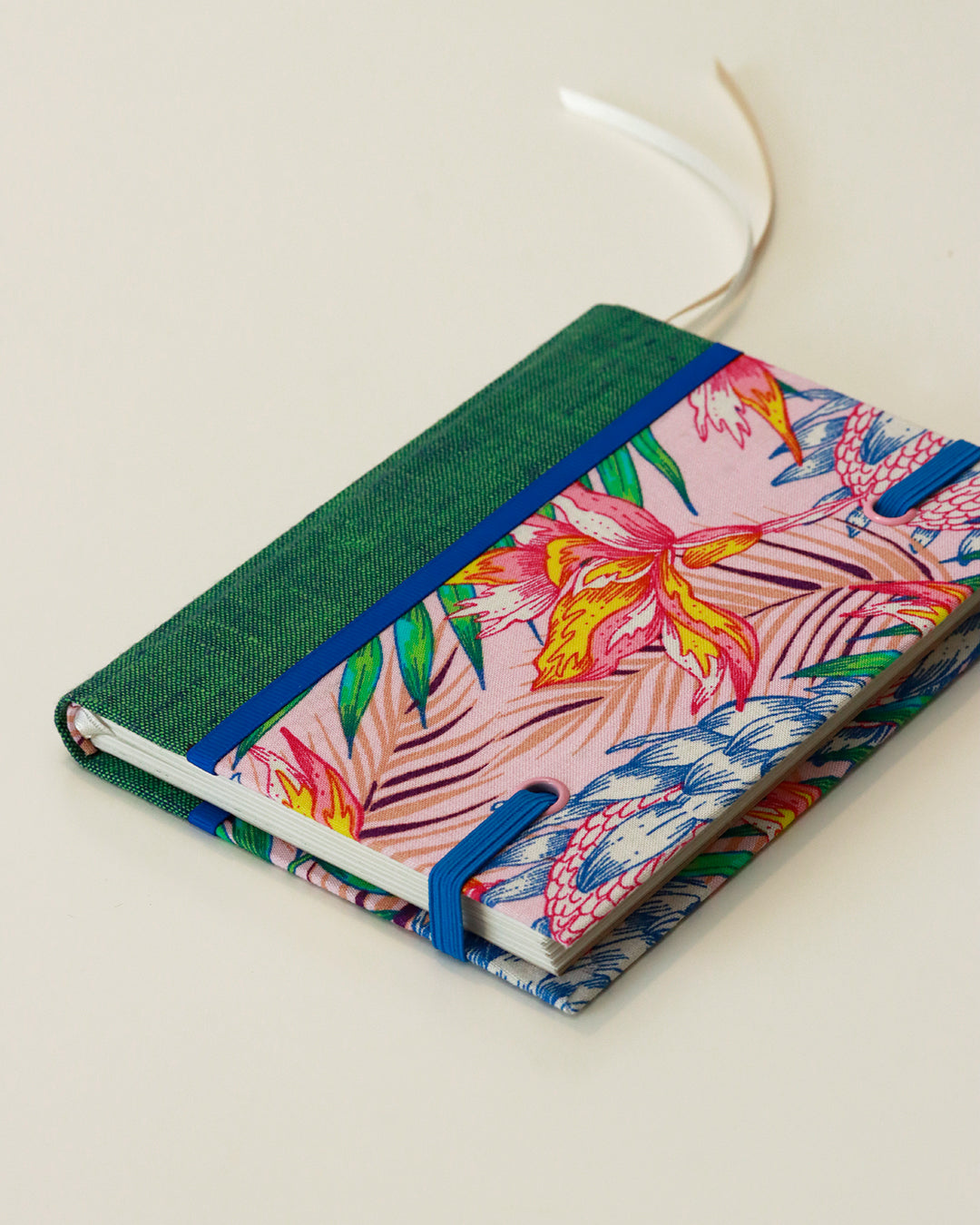 Agendina 2026 flora caraibica (dorso arrotondato con elastico e pagine bianche extra)