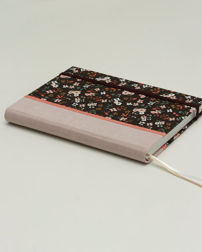 Agenda 2026 floreale marrone e rosa (dorso arrotondato con elastico)