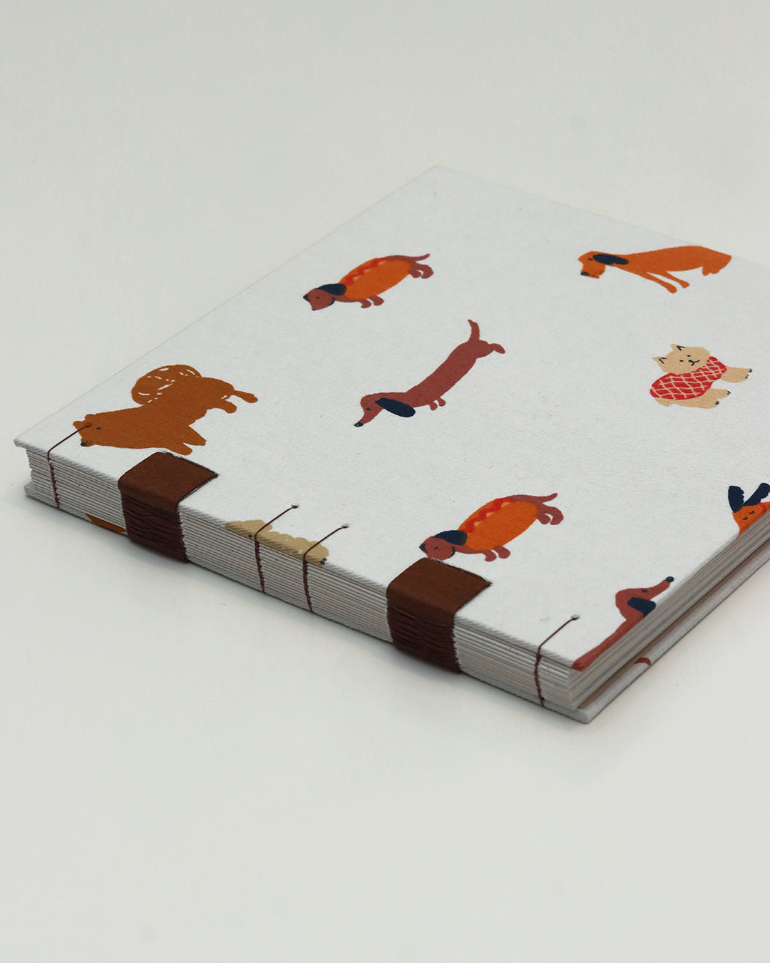 Quaderno guestbook quadrato con carta di birra rivestito con tessuto a cagnolini
