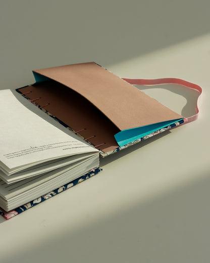 Agenda delle ricorrenze prato incantato blu (mix-copta francese con elastico e busta)