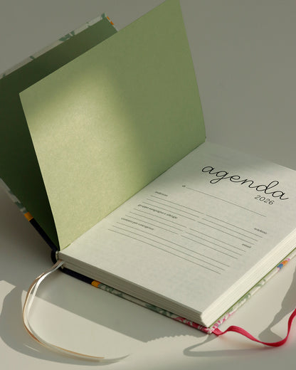 Agenda 2026 floreale verde con uccellino (dorso arrotondato con elastico)
