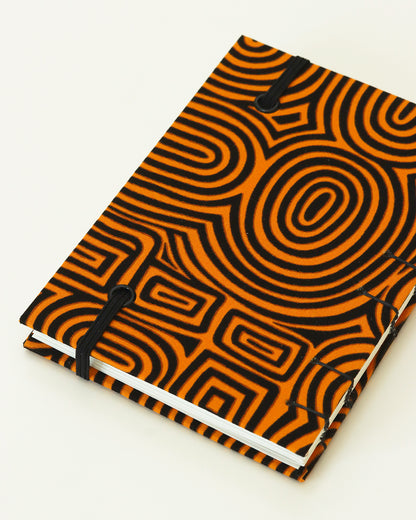 Agendina 2026 wax labirinto giallo e nero (copta con elastico e busta)