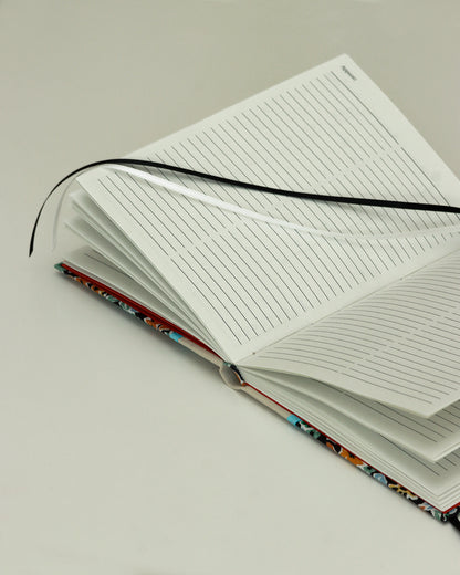 Agenda 2026 floreale nera (dorso arrotondato con elastico)