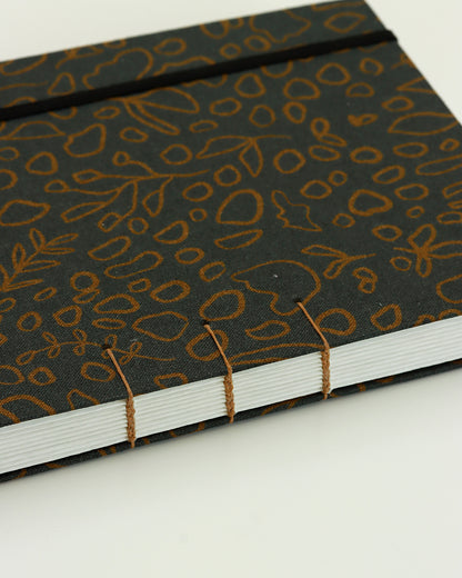 Agenda 2026 natura golden brown su grigio (copta con elastico e busta)