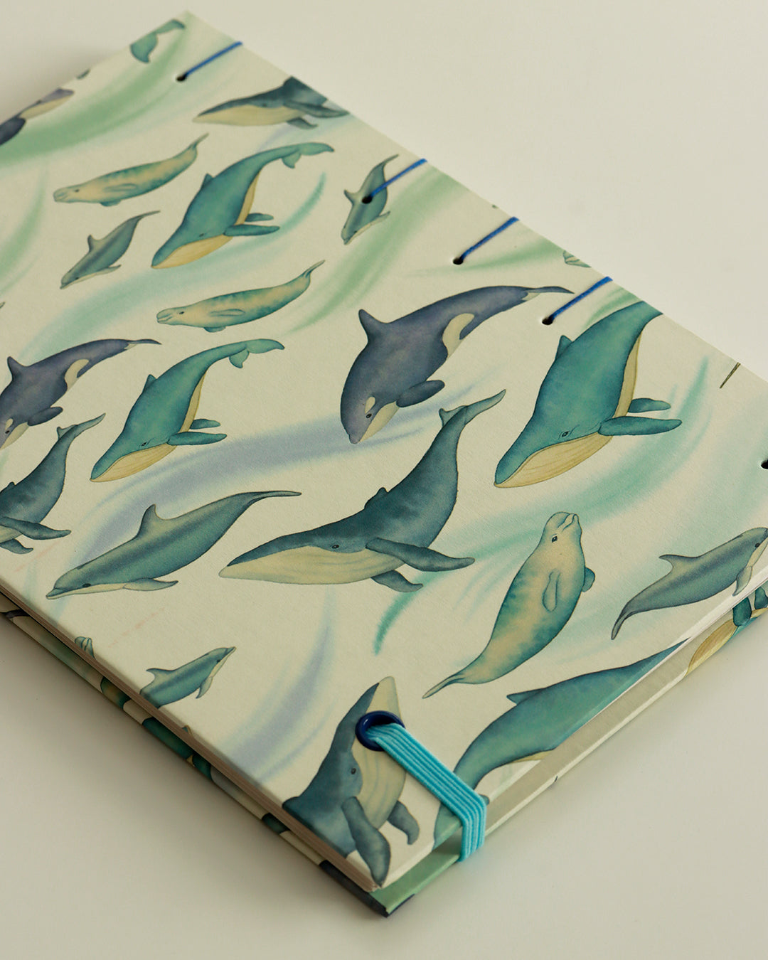 Quaderno Appunti, formato A5, carta di bambù e cotone, balene-delfini-orche (elastico e busta)