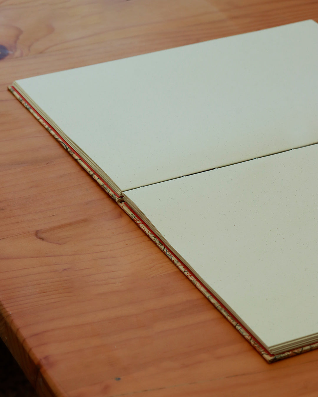 Quaderno da scrivania A4 con carta di birra Pilsner e mappa geografica vintage di Londra 1887